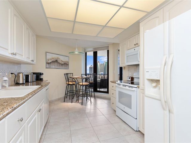 Продажа квартиры #417 - фото 7264675