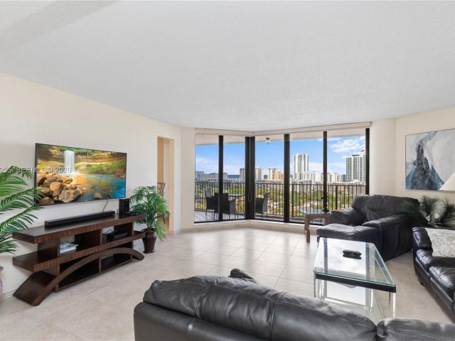 Продажа квартиры #417 - фото 7264677