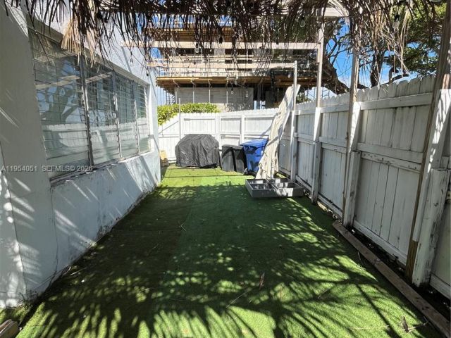 Дом в аренду по адресу 6 Farrey Ln - фото 7274566