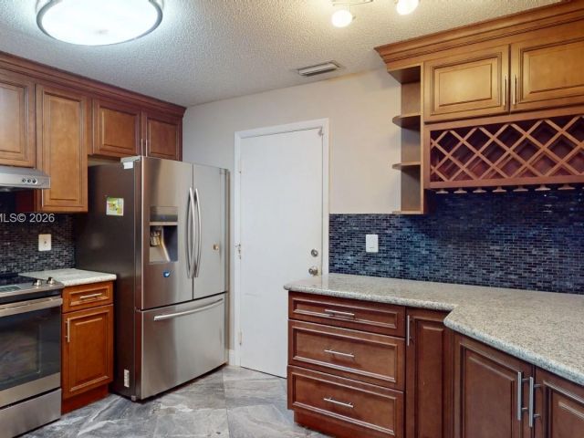 Дом в аренду по адресу 11045 Neptune Dr 11045 - фото 7429681