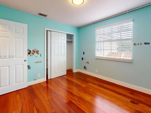 Дом в аренду по адресу 11045 Neptune Dr 11045 - фото 7429684