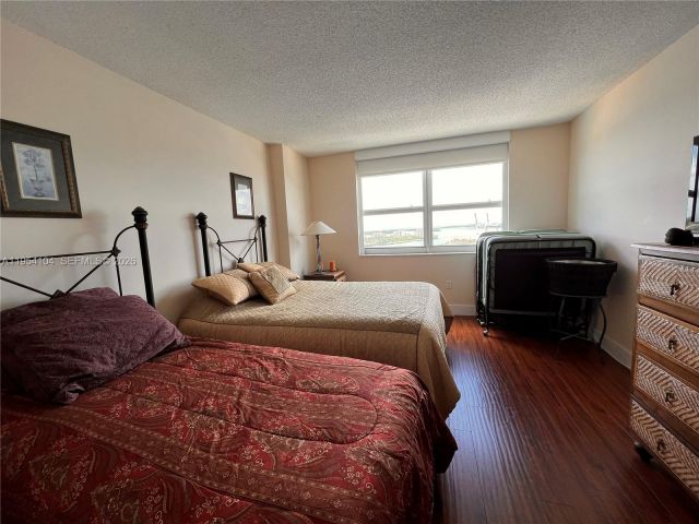 Продажа квартиры #2110 - фото 7332196