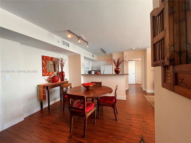 Продажа квартиры #2110 - фото 7332201