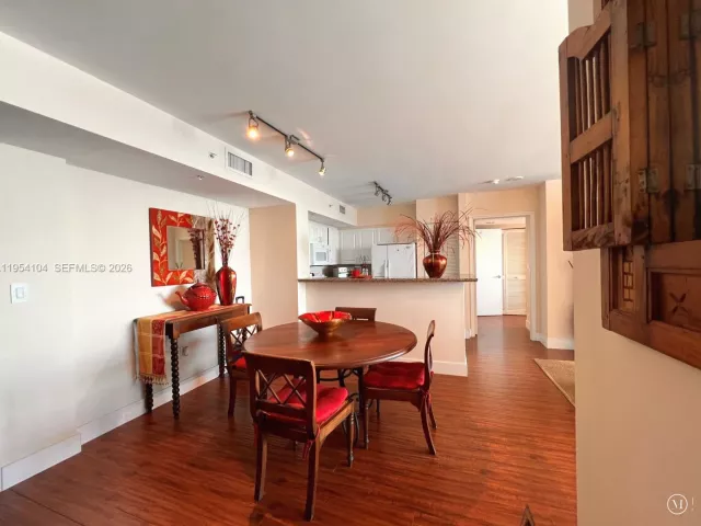 Продажа квартиры #2110 - фото 7332201