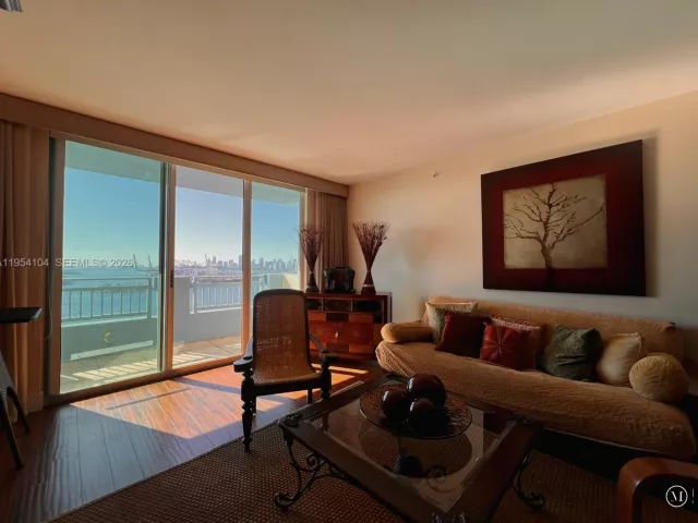 Продажа квартиры #2110 - фото 7332203