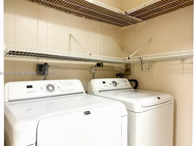 Продажа дома по адресу 2982 NW 95th St - фото 9264444