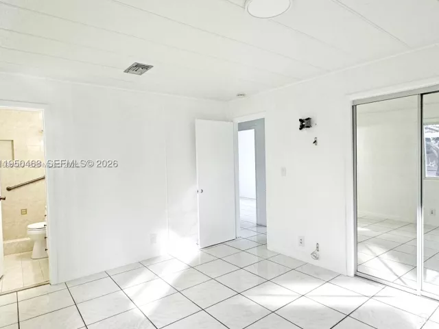 Продажа дома по адресу 2982 NW 95th St - фото 9264450