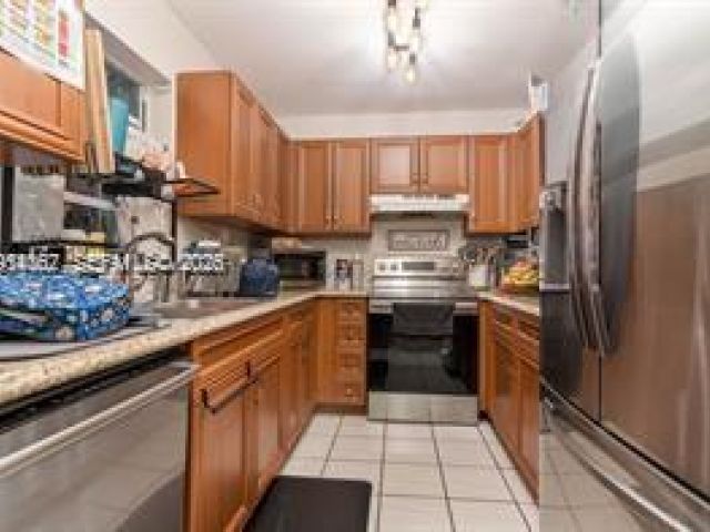 Дом в аренду по адресу 12152 SW 49th Ct - фото 7430448