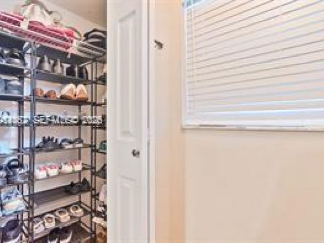 Дом в аренду по адресу 12152 SW 49th Ct - фото 7430472