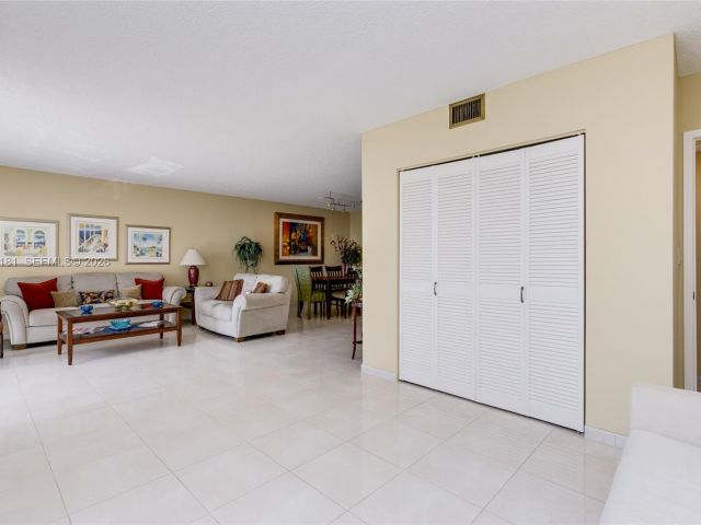 Продажа квартиры #2315 - фото 7434093