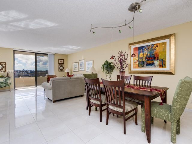 Продажа квартиры #2315 - фото 7434097