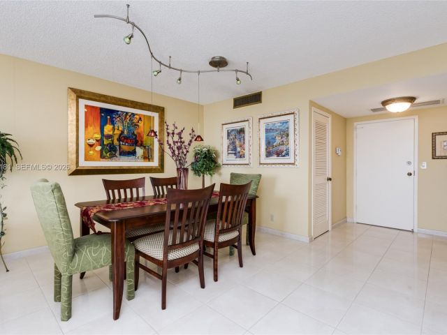 Продажа квартиры #2315 - фото 7434098