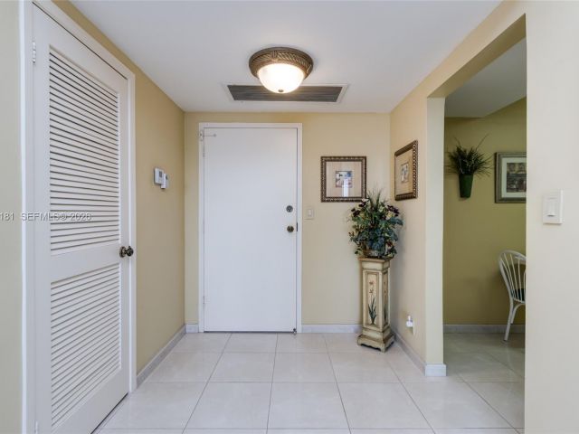 Продажа квартиры #2315 - фото 7434099