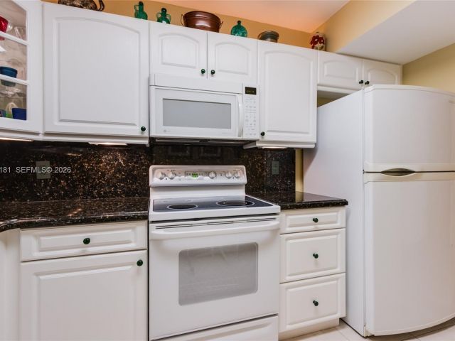 Продажа квартиры #2315 - фото 7434100