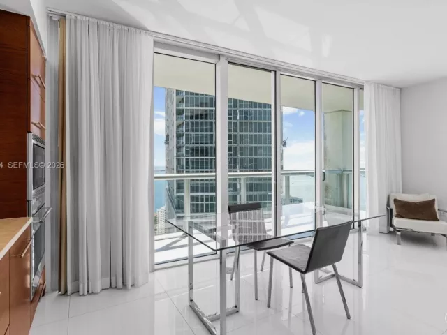 Продажа квартиры #4410 - фото 7265975