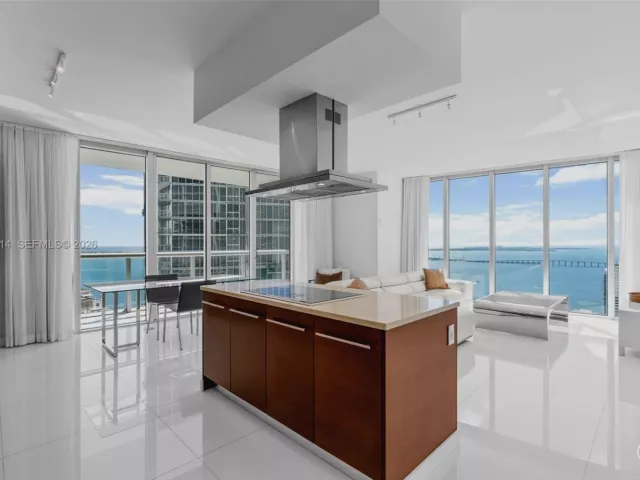 Продажа квартиры #4410 - фото 7265977