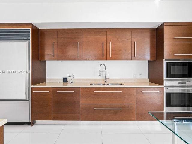 Продажа квартиры #4410 - фото 7265969