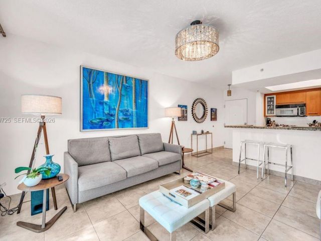 Продажа квартиры #2310 - фото 7269915