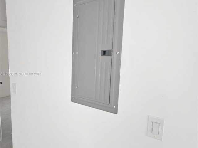 Дом в аренду по адресу 2488 SW 6th Ct 0 - фото 7431665