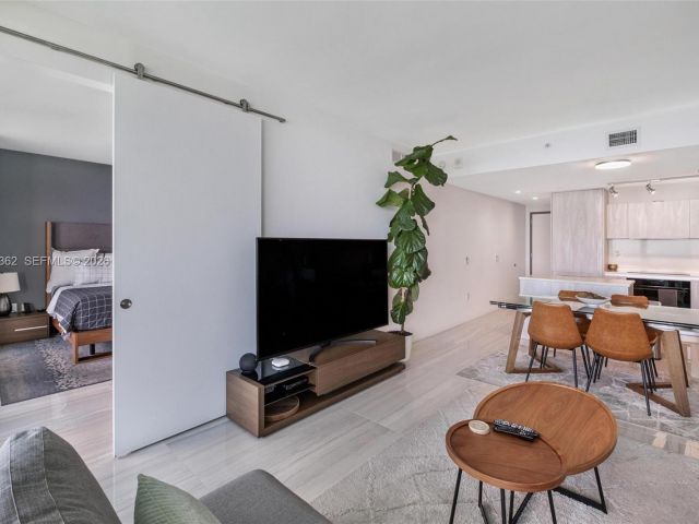 Продажа квартиры #3605 - фото 7267815