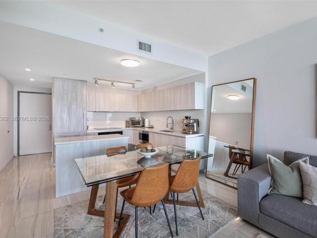 Продажа квартиры #3605 - фото 7267816