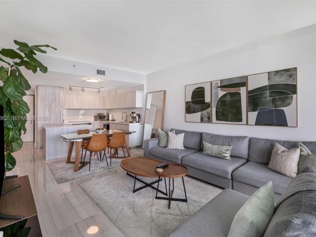 Продажа квартиры #3605 - фото 7267829