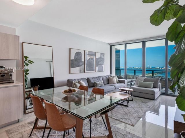 Продажа квартиры #3605 - фото 7267834