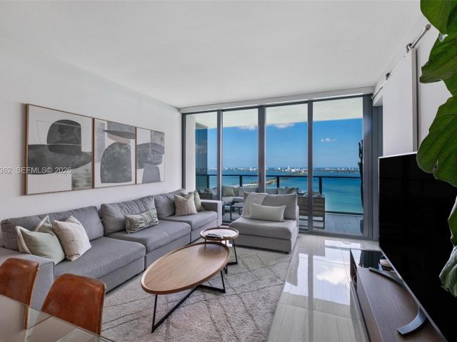 Продажа квартиры #3605 - фото 7267837