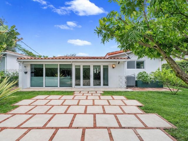 Продажа дома по адресу 1200 El Rado St - фото 7267676