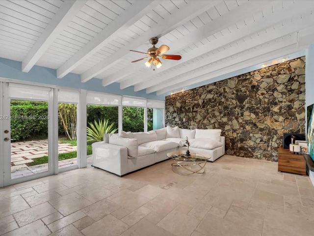 Продажа дома по адресу 1200 El Rado St - фото 7267693