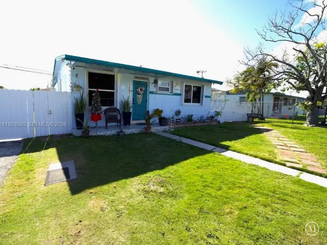 Продажа дома по адресу 10910 SW 217th Ter - фото 7385408