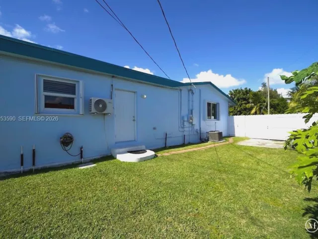 Продажа дома по адресу 10910 SW 217th Ter - фото 7385409