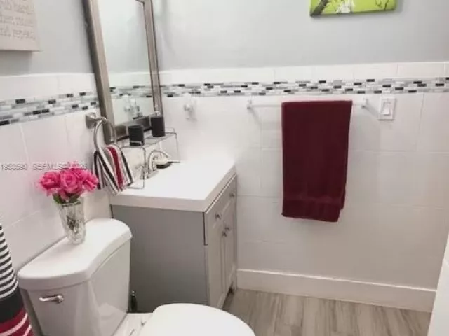 Продажа дома по адресу 10910 SW 217th Ter - фото 7267433