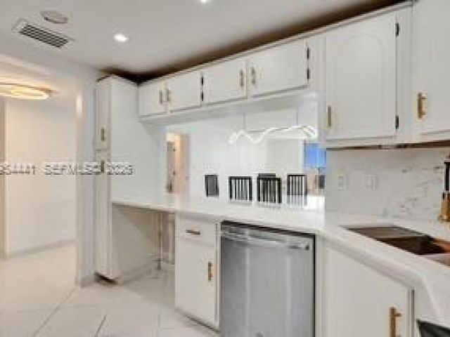 Продажа квартиры #11J - фото 7500250