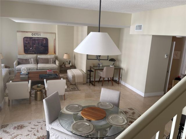 Квартира в аренду номерPH-08 - фото 7270516