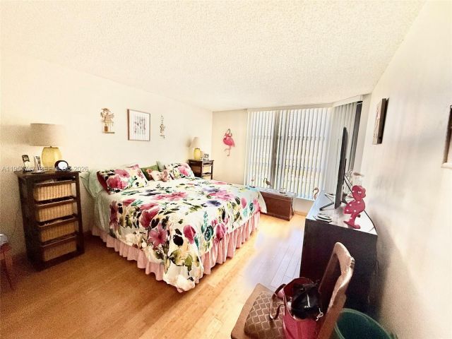 Продажа квартиры #710 - фото 7428647