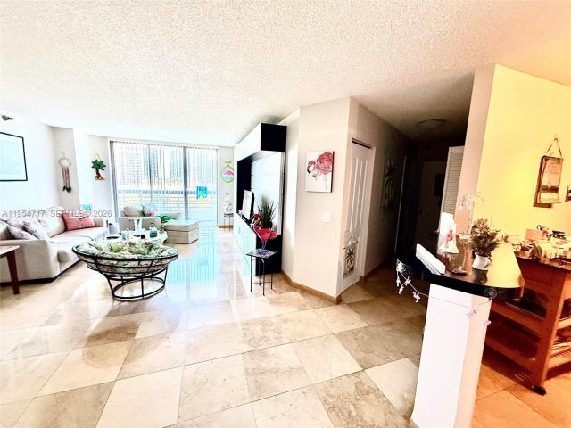 Продажа квартиры #710 - фото 7428654