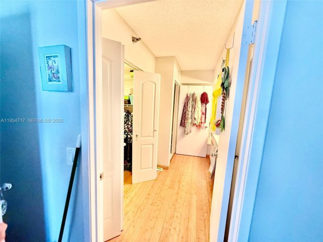 Продажа квартиры #710 - фото 7428656