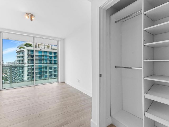 Продажа квартиры #3909 - фото 7283838