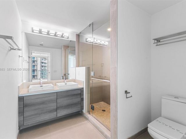 Продажа квартиры #3909 - фото 7283840