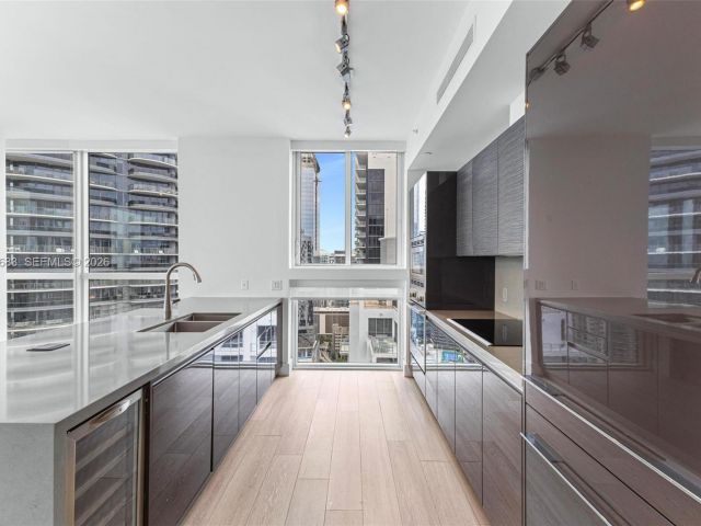 Продажа квартиры #3909 - фото 7283848