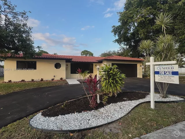 Продажа дома по адресу 1109 SE 10th St - фото 7299705