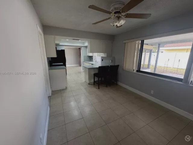 Продажа дома по адресу 1109 SE 10th St - фото 7299689