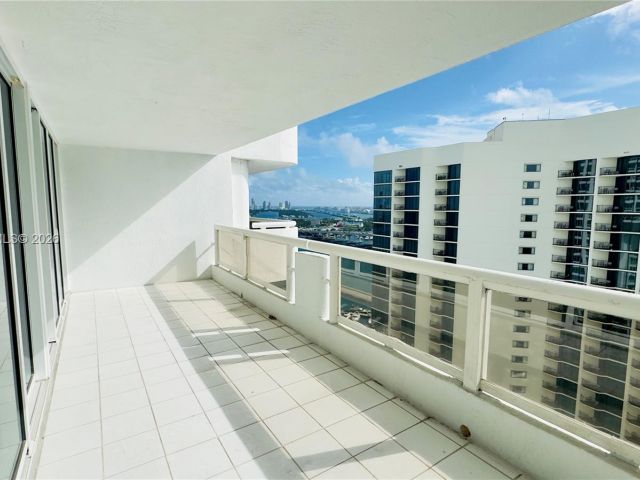 Квартира в аренду номерA-3242 - фото 7433915