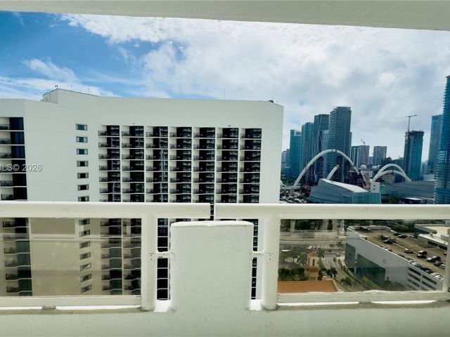 Квартира в аренду номерA-3242 - фото 7433916