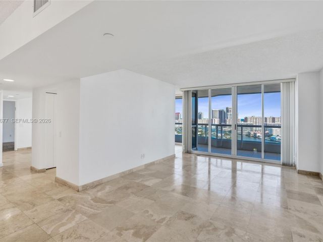 Продажа квартиры #2310 - фото 7277975