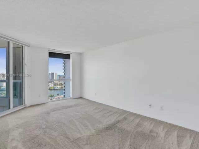 Продажа квартиры #2310 - фото 7277949