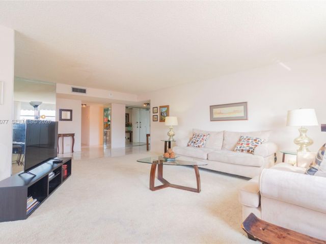 Продажа квартиры #1912 - фото 7285171