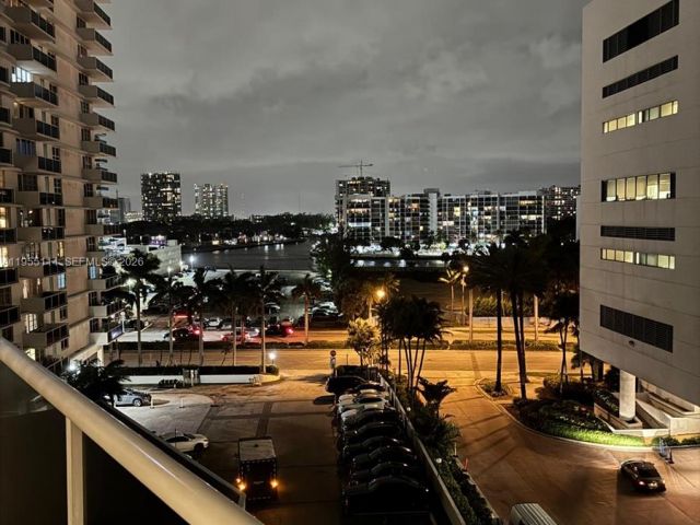 Продажа квартиры #715 - фото 7437369