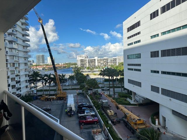 Продажа квартиры #715 - фото 7437370